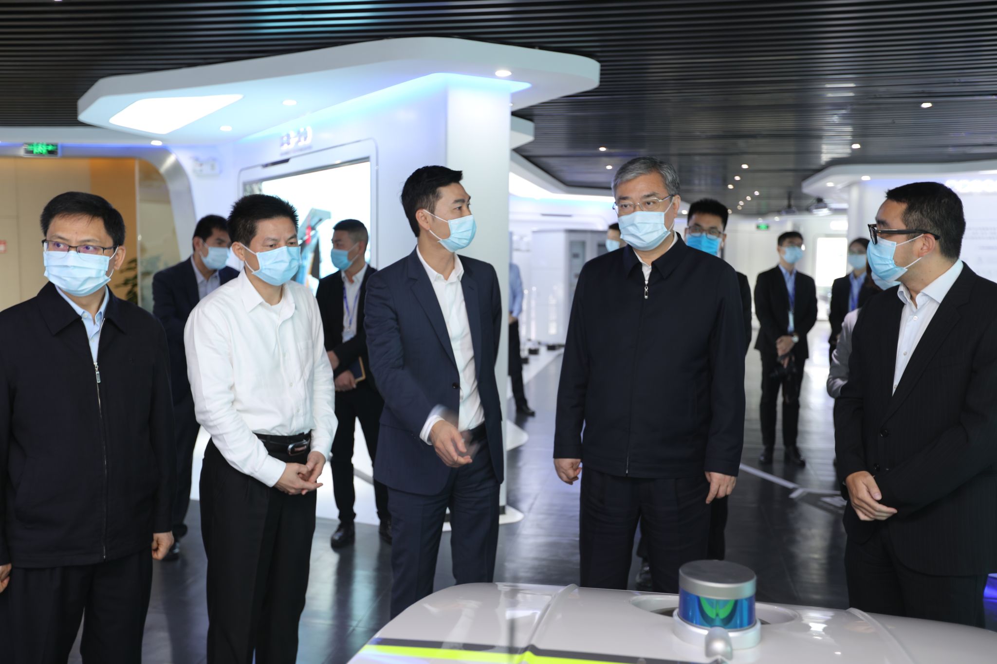 佛山市委書記魯毅調(diào)研盈峰環(huán)境，鼓勵(lì)企業(yè)再接再厲創(chuàng)新高